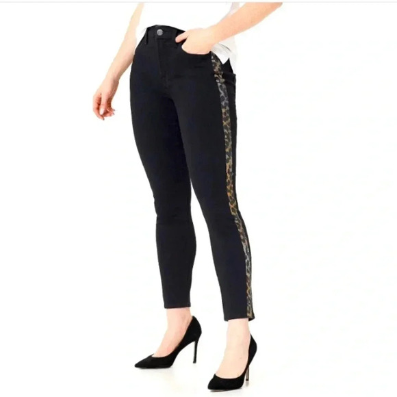 7 For All Mankind Size 2 NWT - Picture 2 of 13